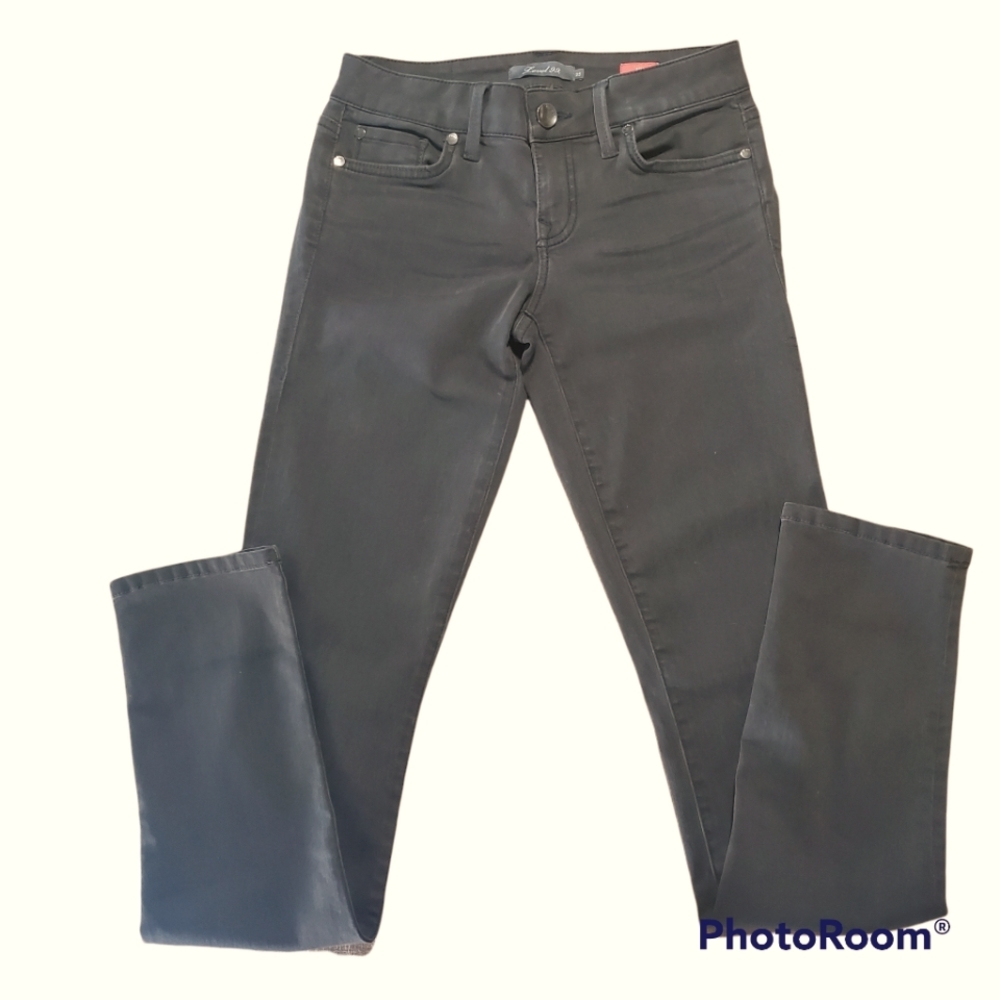 Level 99 Anthropologie Lily Skinny Straight Jean Size 25 Dark Gray